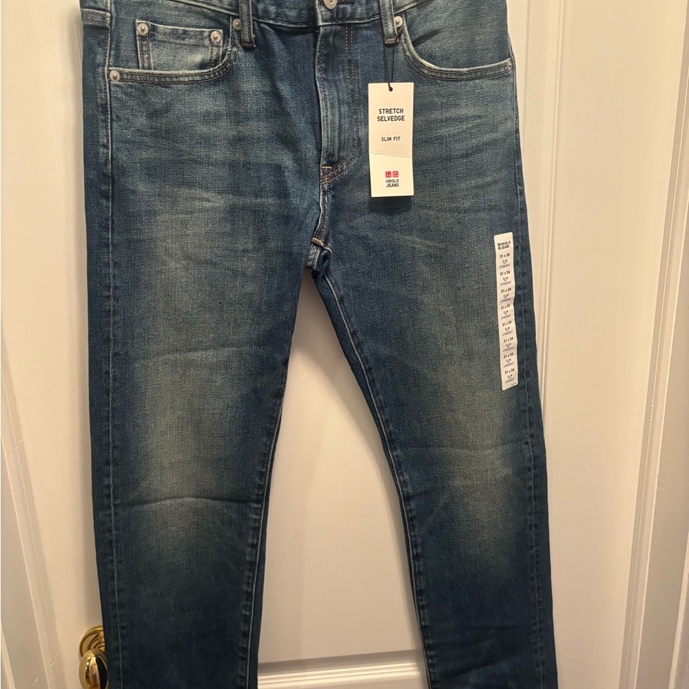 NWT UNIQLO Men's Slim Fit Straight Jeans Blue 31x34